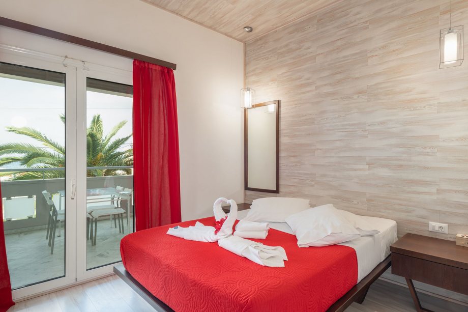 Apartment with Sea View - bedroom
